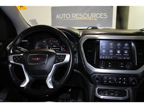 Used 2023 GMC Acadia SLT image 38