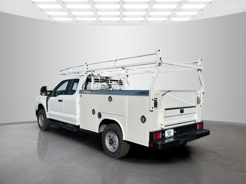 New 2025 Ford F250 XLT image 7