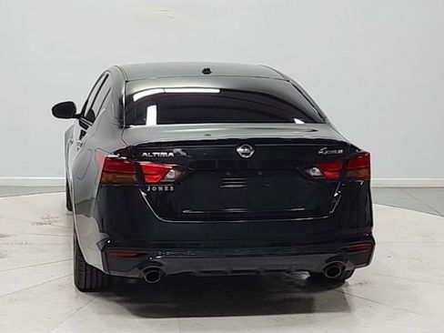 Used 2019 Nissan Altima 2.0 Edition One FWD image 6