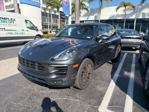 Used 2017 Porsche Macan GTS image 1