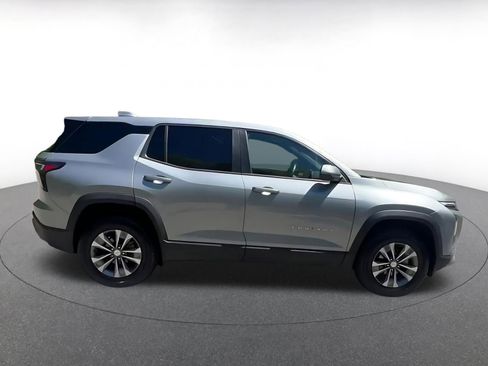 Used 2025 Chevrolet Equinox LT image 16