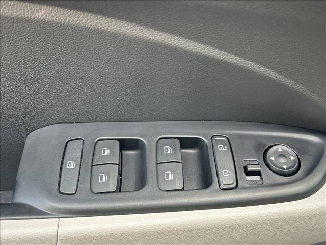 Used 2026 Hyundai Venue SEL FWD image 10