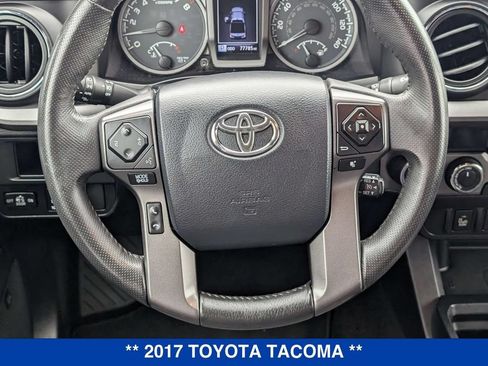 Used 2017 Toyota Tacoma TRD Off-Road AWD/4WD image 18