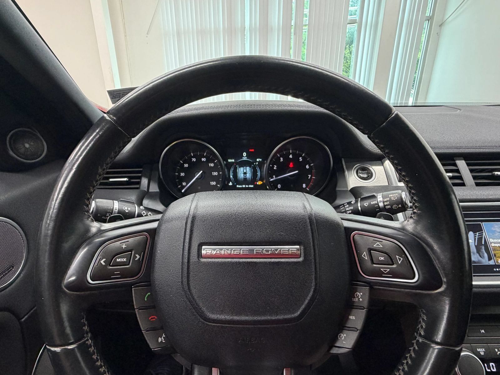 Used 2016 Land Rover Range Rover Evoque SE AWD/4WD image 24
