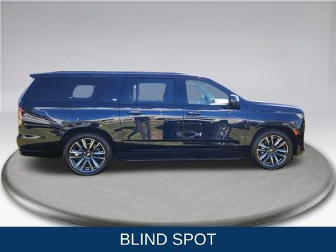 Used 2024 Cadillac Escalade ESV Sport Platinum w/ Heavy-Duty Trailer Package image 10