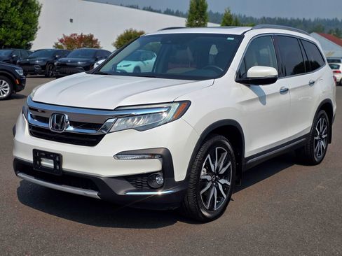 Used 2022 Honda Pilot Touring image 3