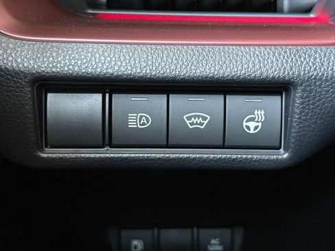 New 2026 Toyota Prius Plug-In Hybrid FWD image 30