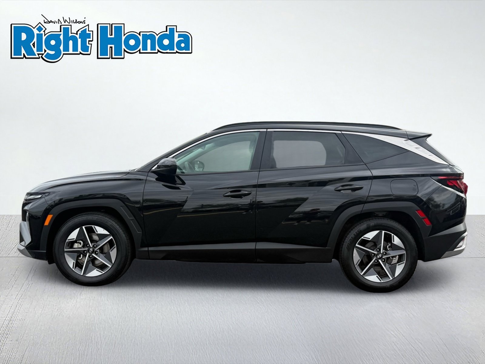 Used 2025 Hyundai Tucson SEL FWD image 3