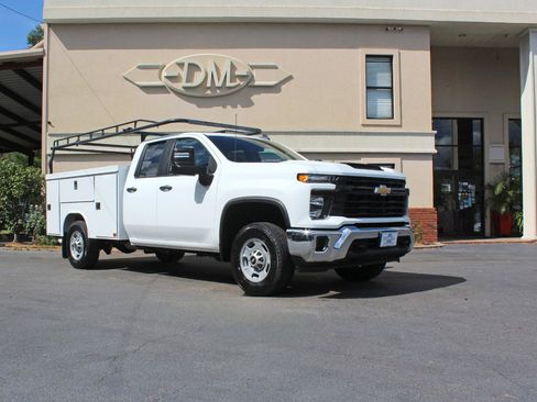 Used 2024 Chevrolet Silverado 2500 W/T w/ WT Convenience Package RWD image 5