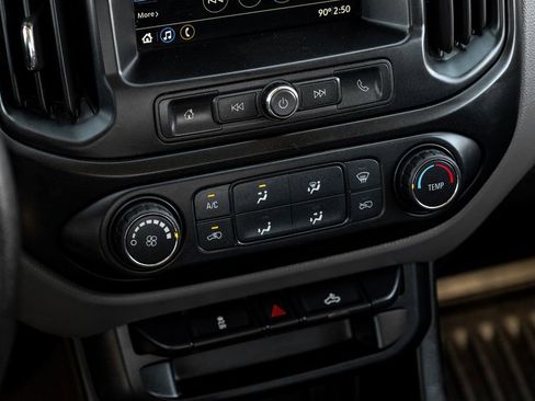 Used 2019 Chevrolet Colorado W/T RWD image 19