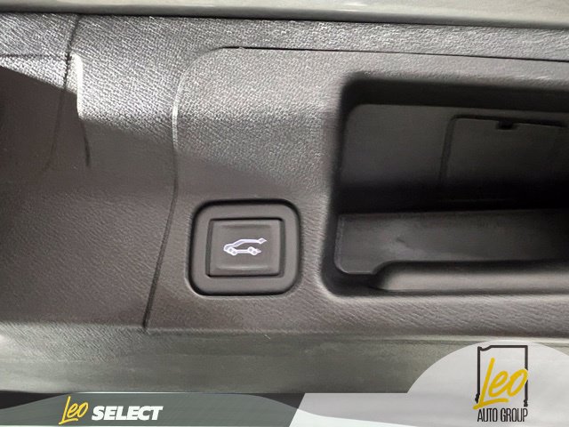 Used 2023 GMC Acadia Denali w/ Denali Ultimate Package AWD/4WD image 15