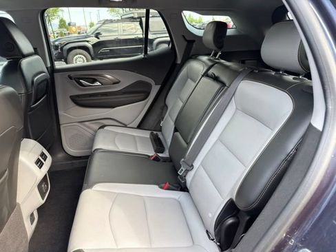 Used 2019 GMC Terrain SLT w/ Preferred Package AWD/4WD image 9