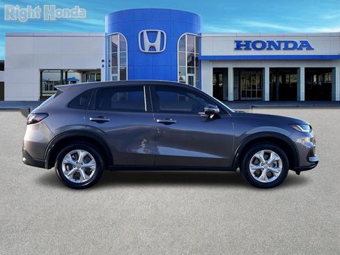 Certified 2024 Honda HR-V LX image 8