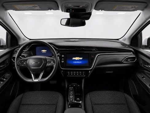 Used 2023 Chevrolet Bolt EUV LT w/ Driver Confidence Package FWD image 16
