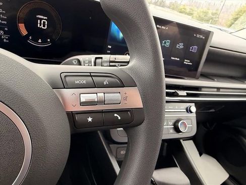 New 2026 Hyundai Tucson SE image 15