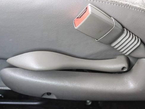 Used 2022 Chevrolet Express 3500 w/ Driver Convenience Package image 44