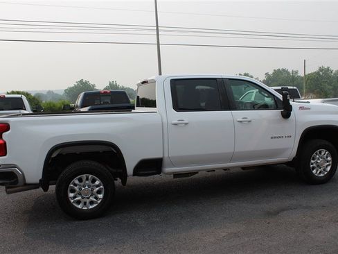 Used 2021 Chevrolet Silverado 2500 LT w/ Z71 Off-Road Package AWD/4WD image 8