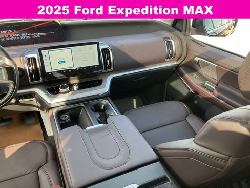 New 2025 Ford Expedition Max Platinum w/ Platinum Ultimate Package image 22