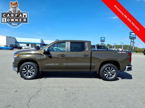 Used 2023 Chevrolet Silverado 1500 LT AWD/4WD image 2