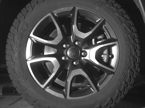 Used 2025 Jeep Compass Trailhawk AWD/4WD image 16