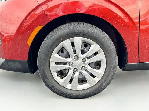 Used 2021 Kia Soul LX image 28