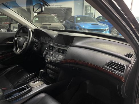 Used 2011 Honda Crosstour EX-L image 32