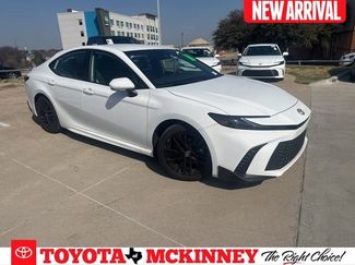 Used 2025 Toyota Camry SE video 1