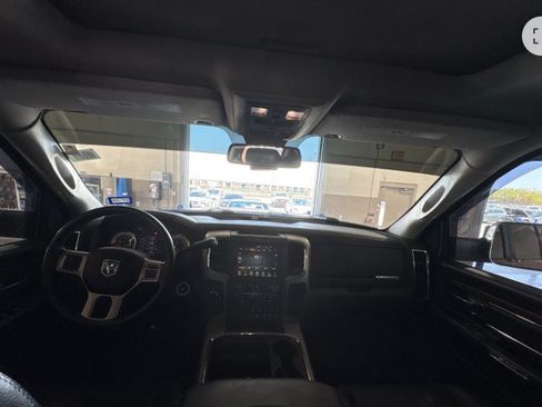Used 2016 RAM 2500 Laramie w/ Convenience Group AWD/4WD image 5