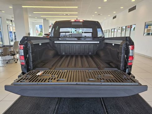 New 2026 Nissan Frontier PRO-4X w/ Pro-4x Convenience Package image 9