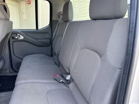 Used 2012 Nissan Frontier SV w/ SV Premium Utility Pkg image 24