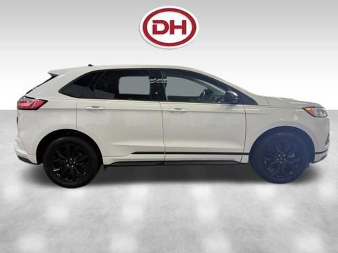 Used 2023 Ford Edge SE w/ Black Appearance Package AWD/4WD image 2
