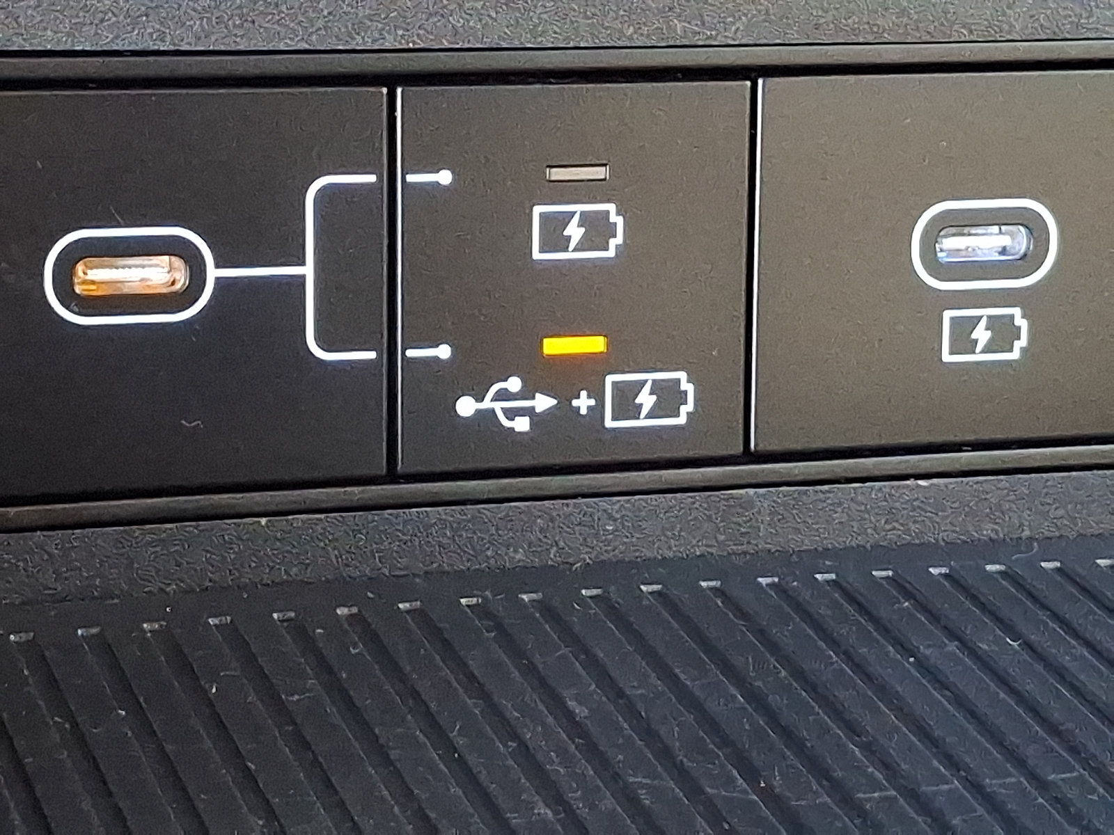 Certified 2025 Hyundai Kona SEL FWD image 26