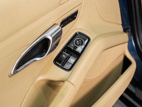 Used 2015 Porsche Cayman RWD image 31