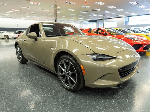 Used 2023 MAZDA MX-5 Miata Grand Touring image 4