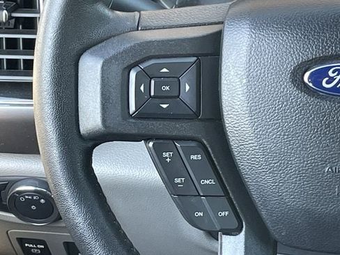 Used 2019 Ford F150 XLT w/ Equipment Group 302A Luxury AWD/4WD image 14