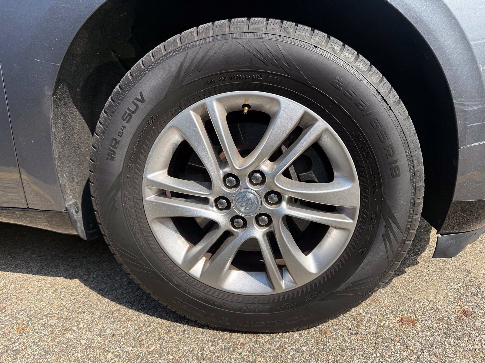 Used 2018 Buick Enclave Essence w/ Trailering Package AWD/4WD image 10