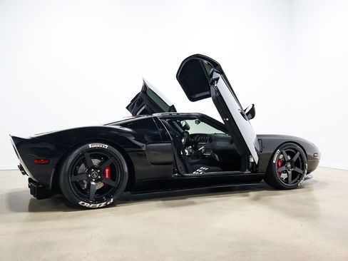 Used 2006 Ford GT RWD image 77