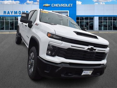 New 2026 Chevrolet Silverado 2500 Custom w/ Custom Value Package image 9