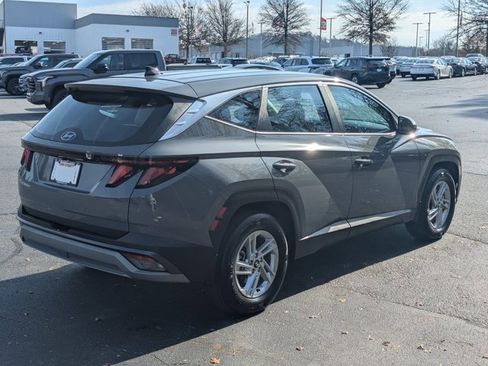 Used 2025 Hyundai Tucson SE image 7