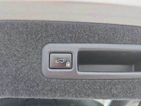 Used 2019 Lexus RX 350L FWD image 14