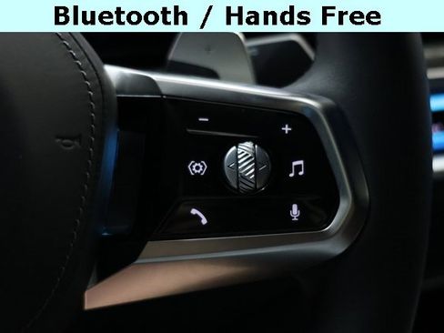 Used 2025 BMW 760i xDrive w/ Executive Package image 47