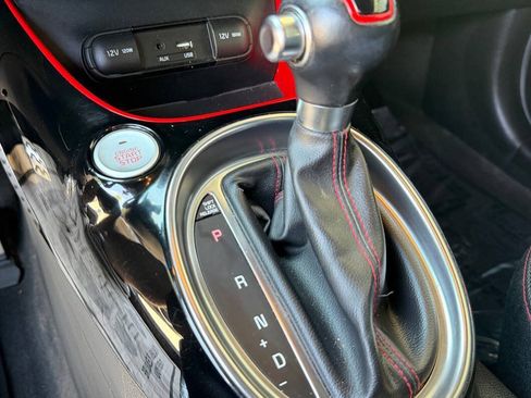 Used 2018 Kia Soul + FWD image 22