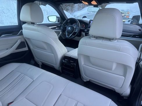Used 2022 BMW 540i xDrive w/ Premium Package AWD/4WD image 31