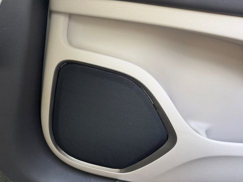 Used 2018 Lincoln MKX Reserve w/ Driver Assistance Package image 27