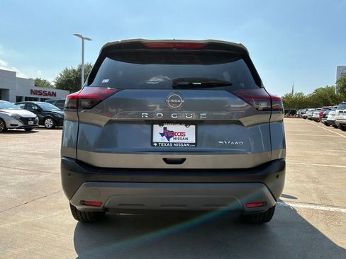 Used 2023 Nissan Rogue SV AWD/4WD image 7