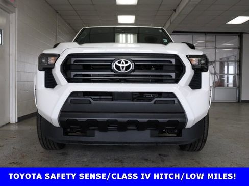 Used 2024 Toyota Tacoma SR image 2