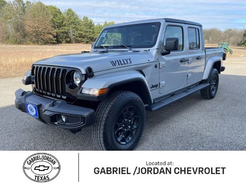 Used 2023 Jeep Gladiator Willys image 1