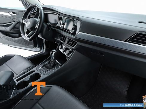 Certified 2023 Volkswagen Jetta SE FWD image 66
