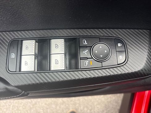 Used 2023 Mitsubishi Outlander SE image 33