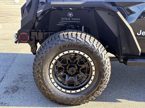 Used 2020 Jeep Gladiator Sport w/ Quick Order Package 24S image 12